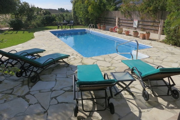 Pool and Terrasse