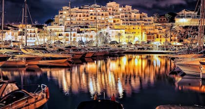 Front Line Moraira Marina Apartment mit herrlichem Meerblick