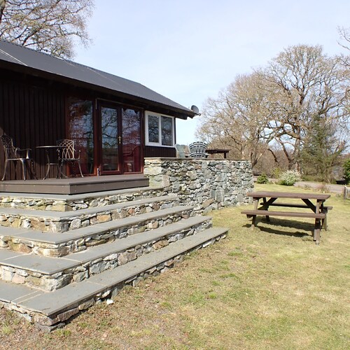 Viihtyisä hytti avoimet näkymät Loch Awe.