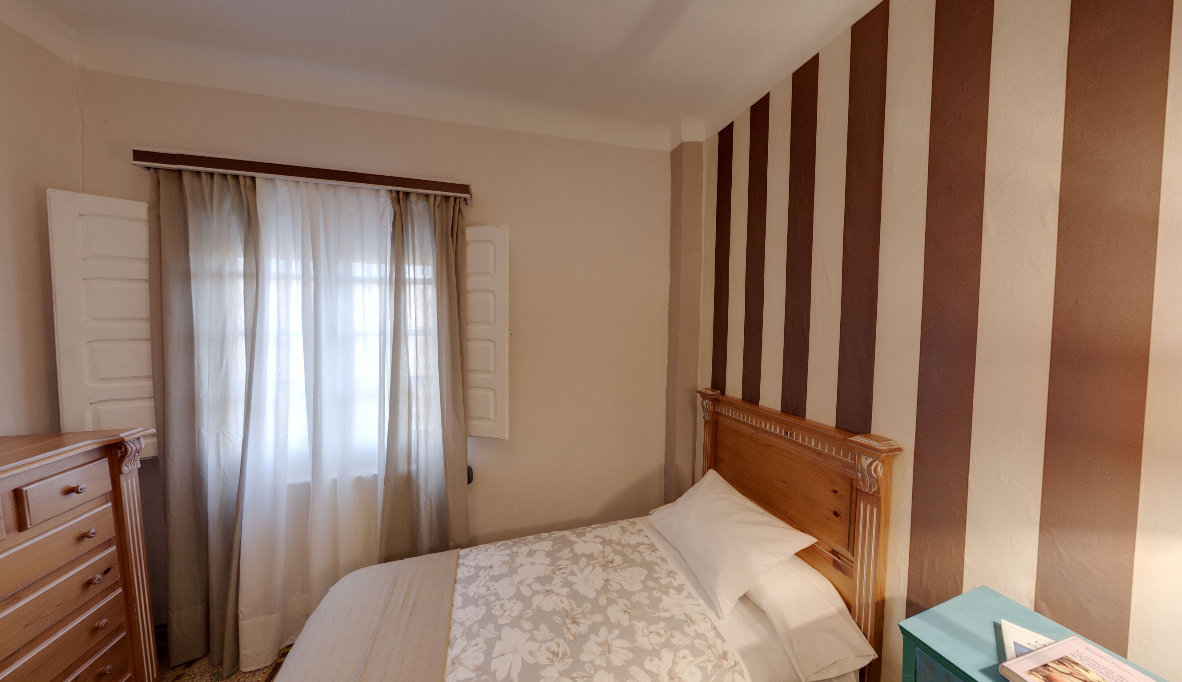 Casa Rural Casta Alvarez for 12 people