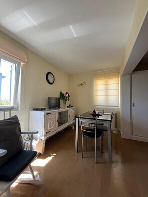 Interior - 'Largo Agrela House' - (See, River and Montain) (Viana do Castelo)