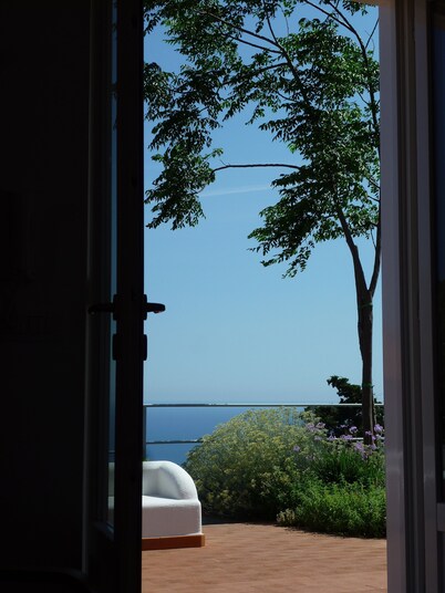 Stunning villa in centre of amalfi coast with sea views, large private gardens