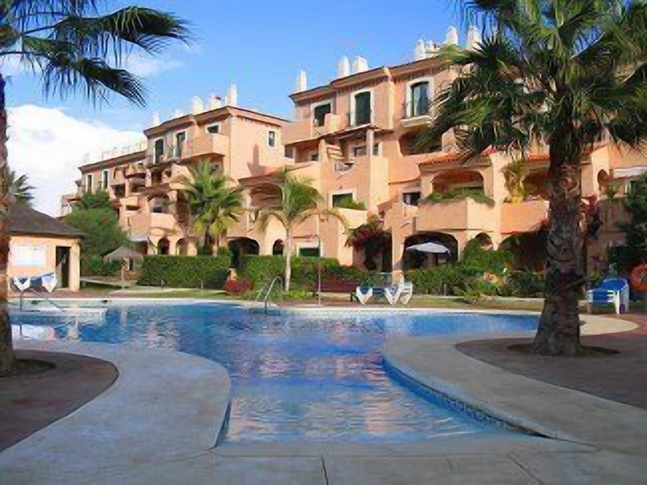 Duplex Apartment with Golf Views 3 Bed & 3 Bath, All English channels & Free WiF