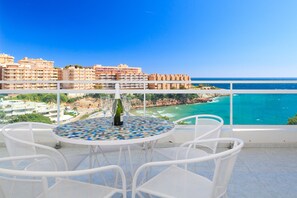 Outdoor dining - Nice Apartment with Sea Views ·  UHC SCALA MAR 268 (Salou)