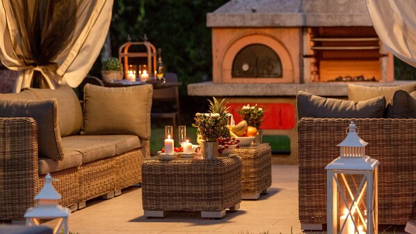 Terrace/patio - VILLA OLIVIA: a New Luxury Villa with Garden in Lucca with PARKING (Lucca)