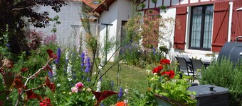 House with garden, Center La Rochelle (Rental)