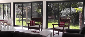 Villa à proximité d'Avignon, tout confort, jardin, piscine