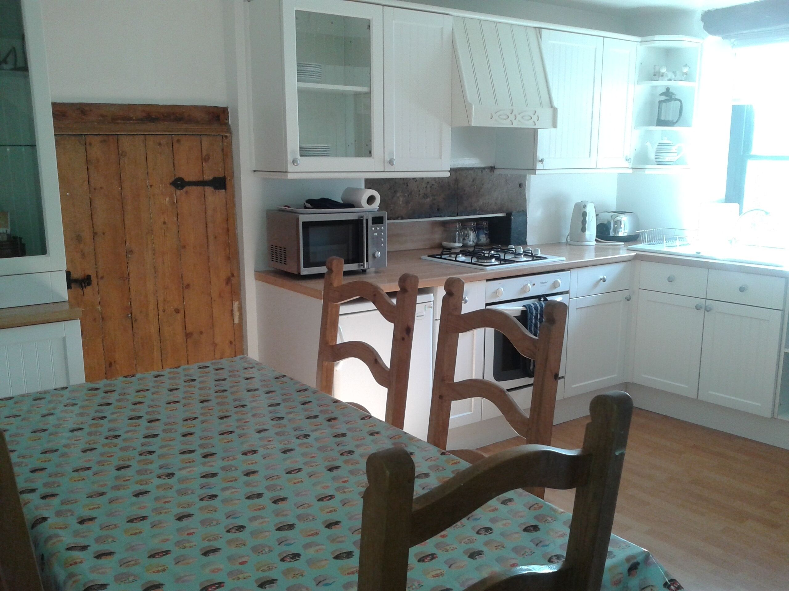 Charming Traditional Cottage In Winster Village, Peak District National Park