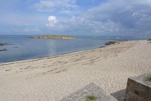 Tæt på stranden