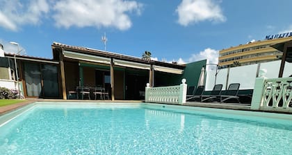 Villa Playa del Inglés a 5 minutos de playa - PISCINA DE SALES Y CLIMATIZADA