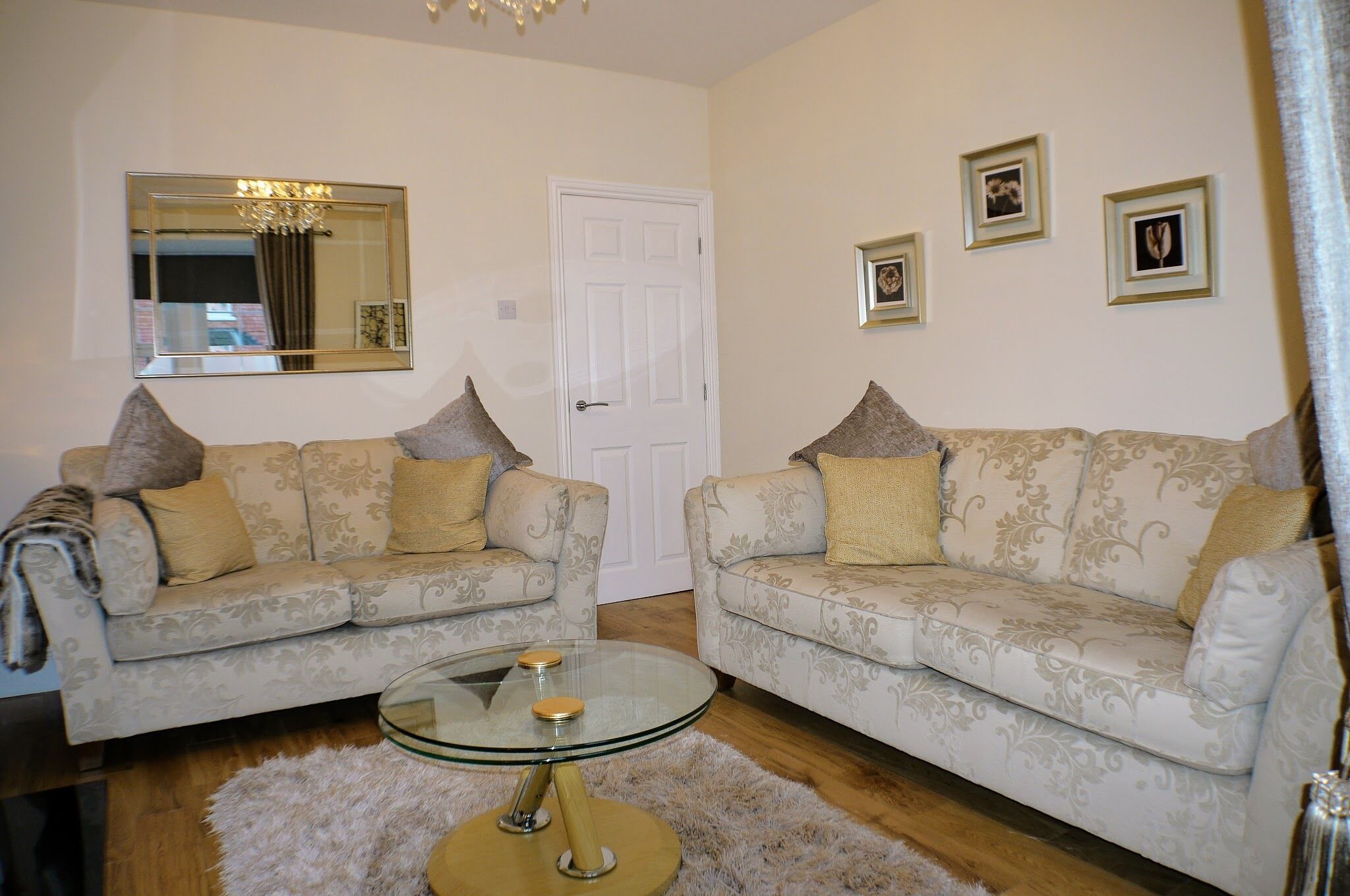 Luxury and comfort located 200 yards from Historic Cathedral Quarter of Lincoln