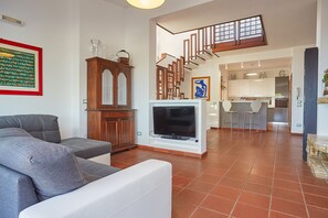 Smart TV, fireplace - Large villa with beautiful sea view pool  (Altavilla Milicia)