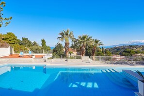 Outdoor pool - Large villa with beautiful sea view pool  (Altavilla Milicia)
