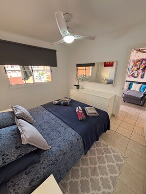 2 bedrooms, in-room safe, iron/ironing board, free WiFi