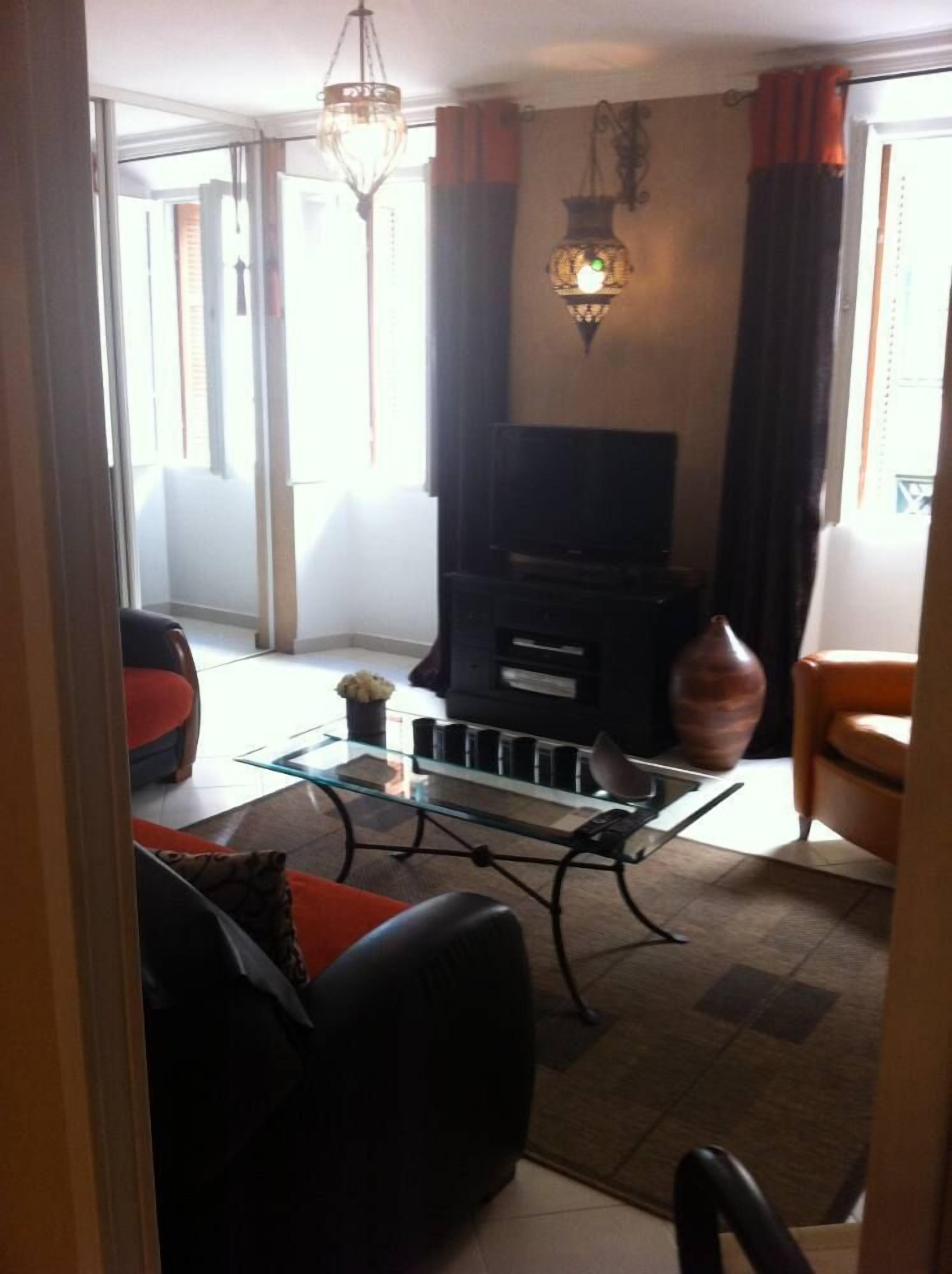 APARTMENT SOME COMFORT Renovated 2 PIECES