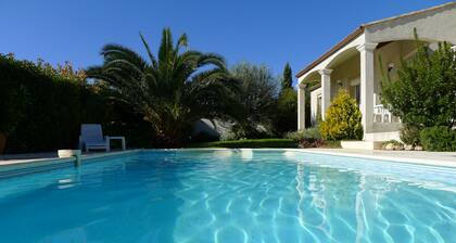 Villa familiale avec piscine privée, 8 couchages avec 4 chambres et 3 salles de bains