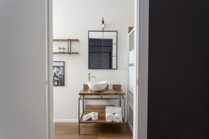 مجففات شعر، مناشف