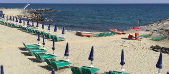 Apartment “Gemma” sea view and private garden