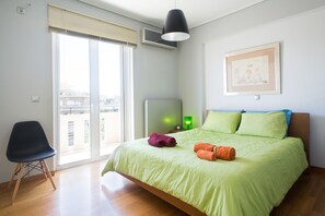 1 bedroom, in-room safe, desk, iron/ironing board