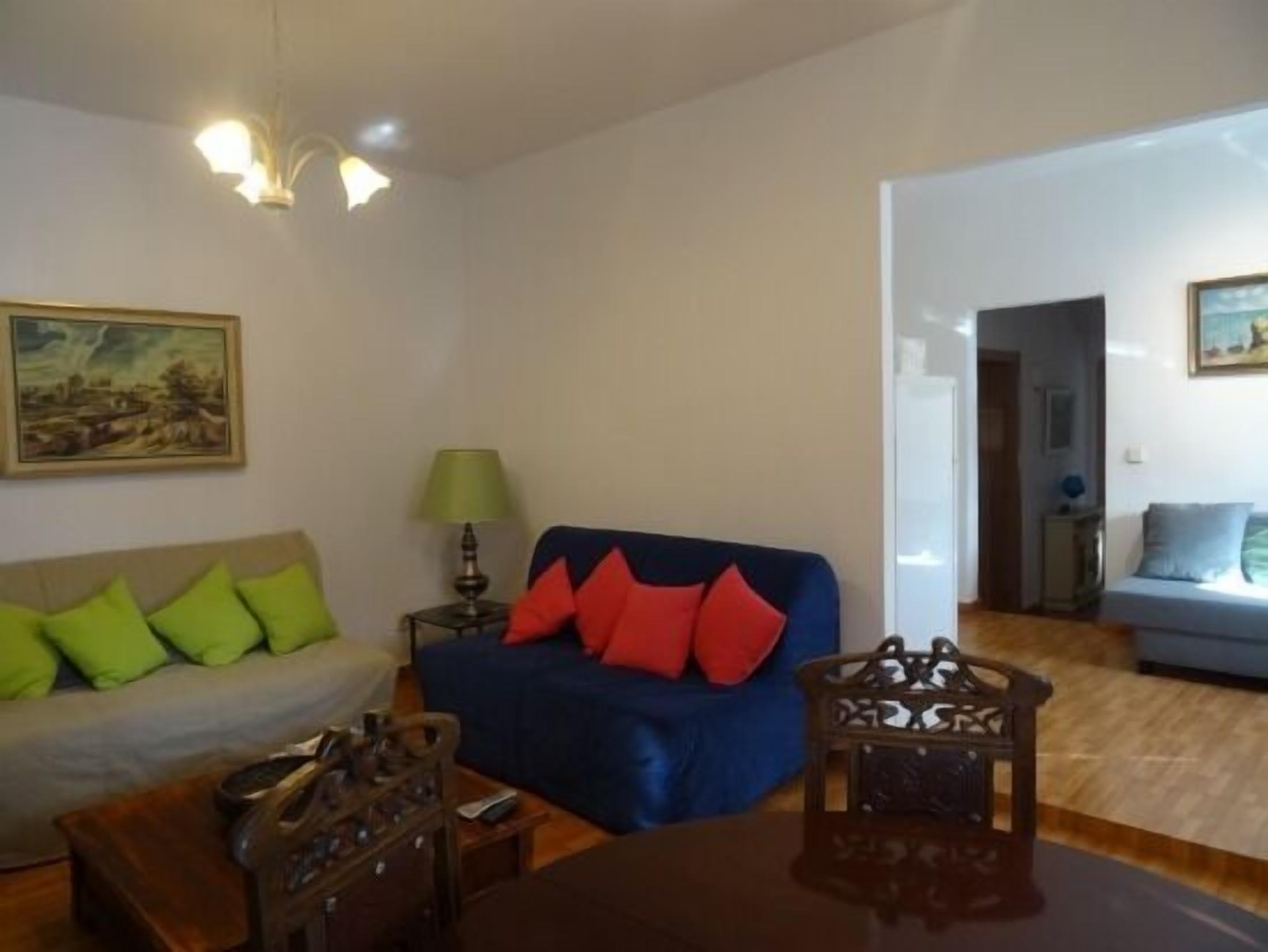 Self catering El Cortijo de Puentenuevo for 13 people