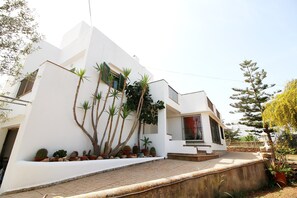 Exterior - Villa Carvi Ibiza - Five Bedroom Villa, Sleeps 10 (Sant Josep de sa Talaia)