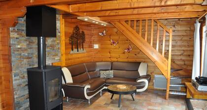 Chalet ECRIN belle vue lac équipé pour pers à mobilité réduite -sauna - wifi .