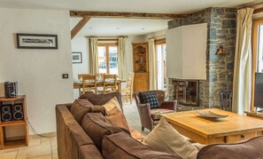 Fernseher, Kamin