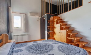 5 bedrooms, iron/ironing board, travel cot, free WiFi