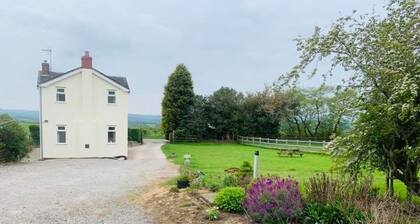 Detached Rural Cottage in Idyllic Location with 3 acre safe secure 6ft dog field