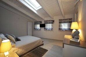 2 chambres, bureau, fer et planche à repasser, Wi-Fi gratuit