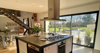 Maison de charme avec piscine et climatisation Ă 15 min de Bordeaux