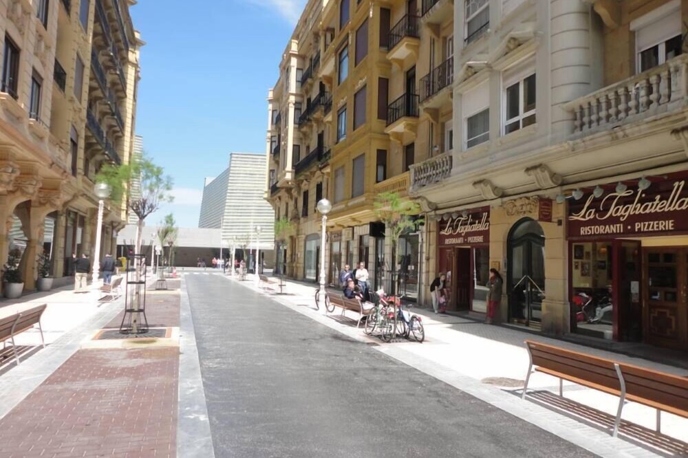 Apartment near Gros beach