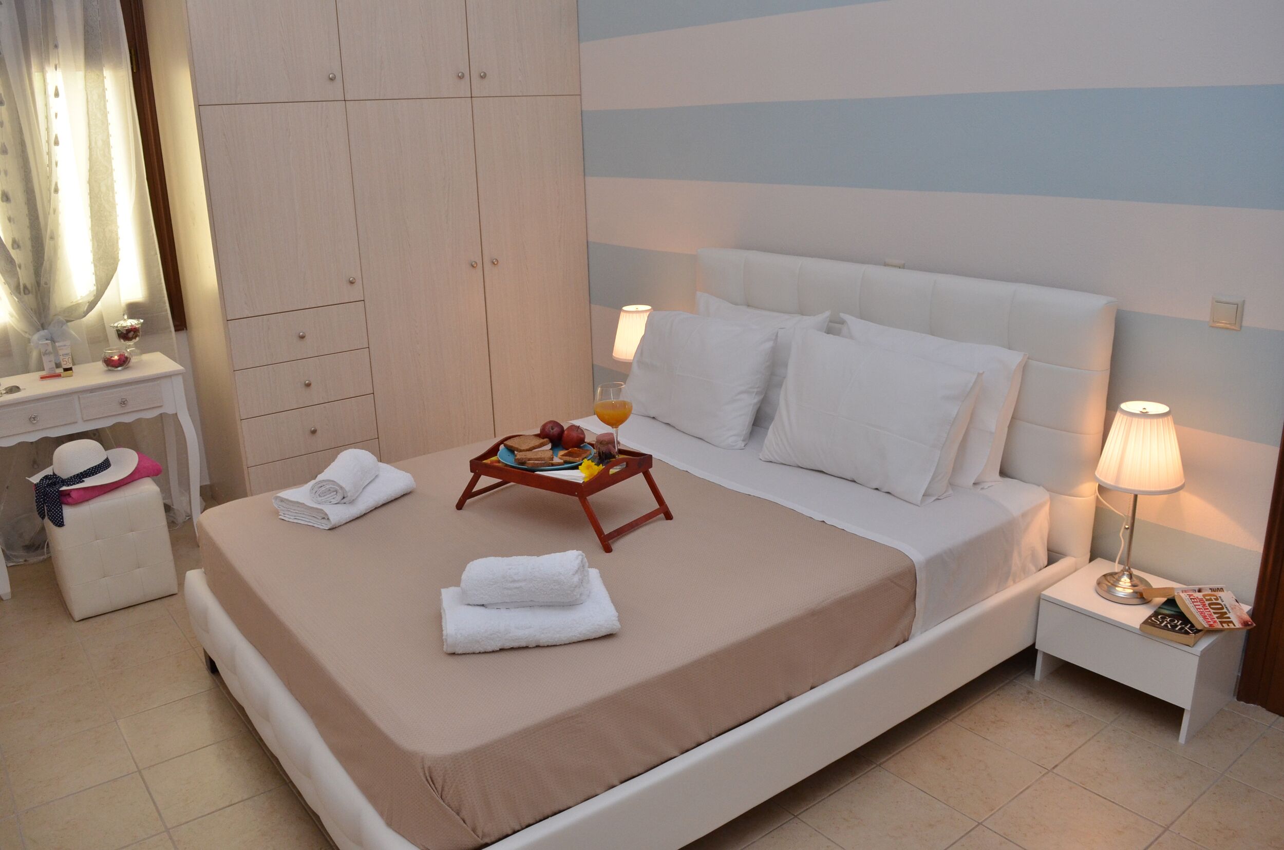 Modern apartment, 15 minutes walk from Chersonisos center