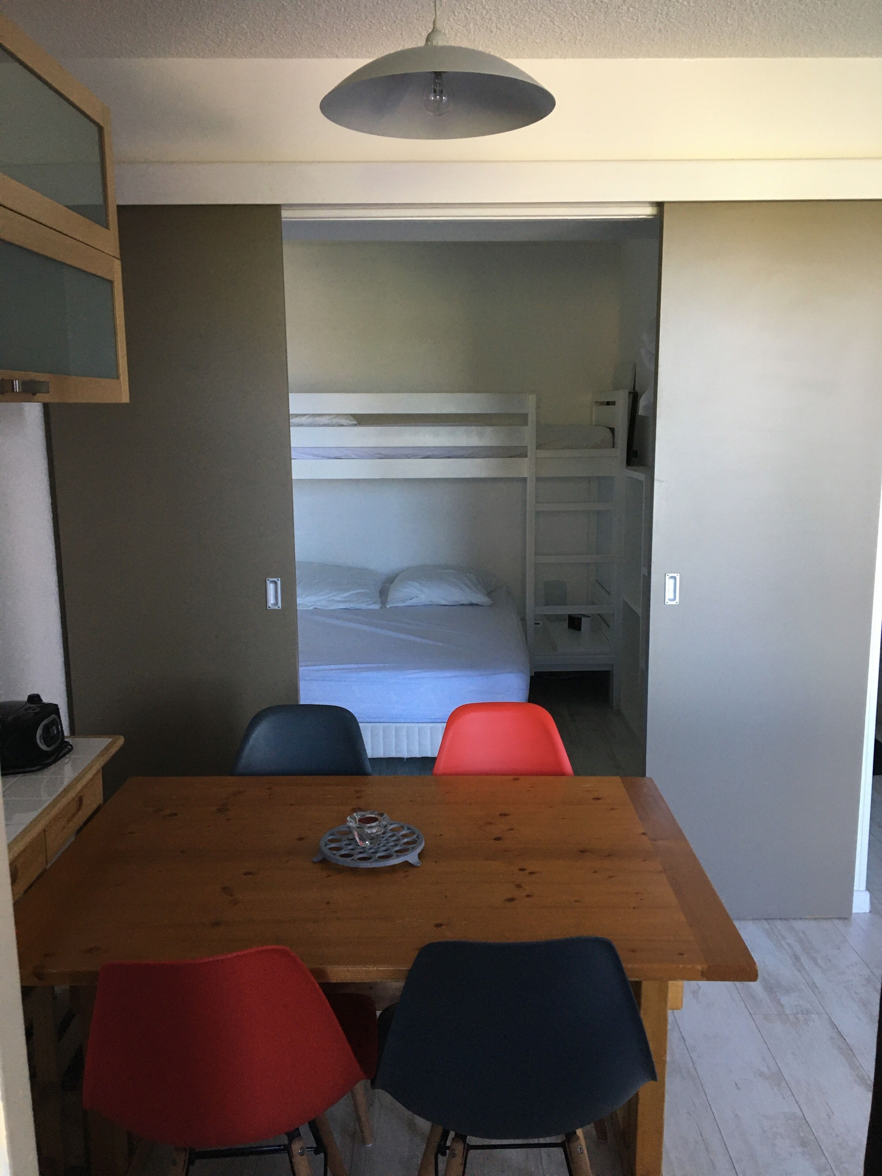 1 chambre, lit de bébé portatif, accessible en fauteuil roulant