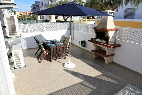 Apartment 250 meters from Altura beach with terrace, A / C and Internet