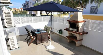 Apartment 250 meters from Altura beach with terrace, A / C and Internet