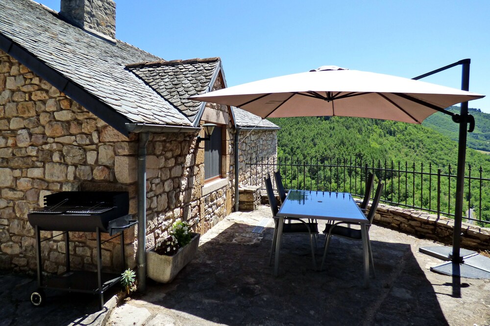Stunning Valley Views from our 3* Gîte bordering the Cévennes and Grands Causses