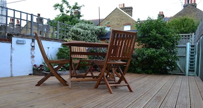 Bay Cottage in Whitstable's Conservation Area -  5 mins walk from shops & beach