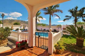 Pool - 1004 Villa Jeromo (Nerja)