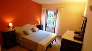 2 camere, ferro/asse da stiro, Wi-Fi gratuito, lenzuola