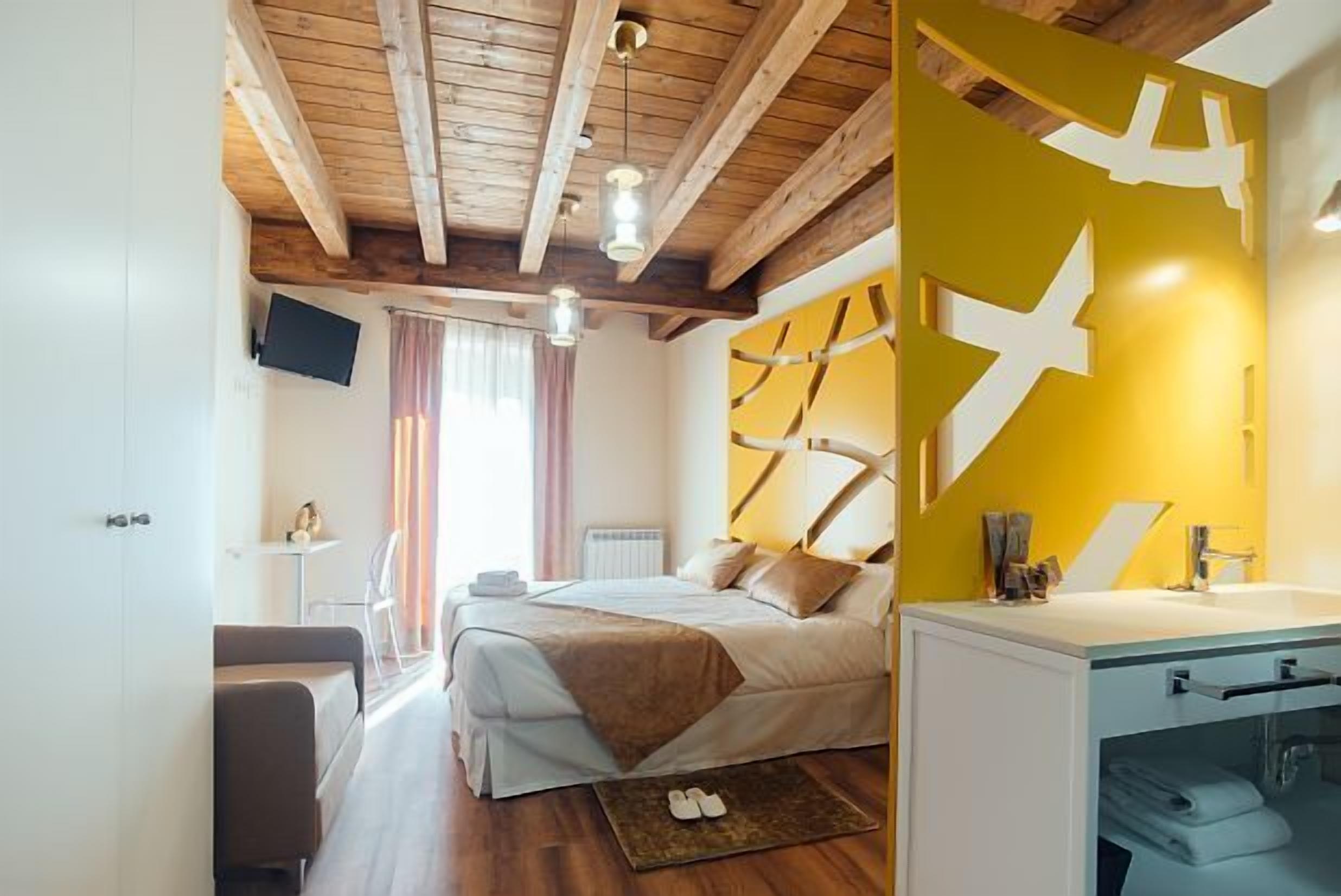 Marriage room with extra bed 3 people