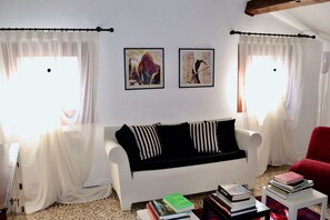 TV, books