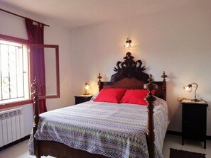 5 Schlafzimmer, Bügeleisen/Bügelbrett, kostenloses WLAN, Bettwäsche