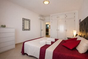 2 bedrooms, iron/ironing board, travel crib, free WiFi