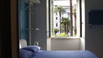 4 chambres, fer et planche à repasser, lit parapluie, Wi-Fi gratuit