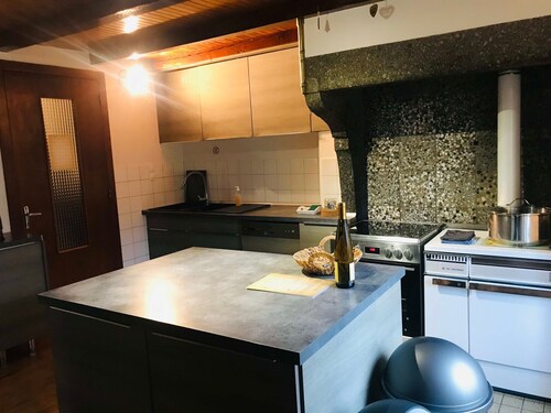 SPACIOUS GITE 15 PERS. IN NATURE WITH SAUNA AND OUTDOOR SPA