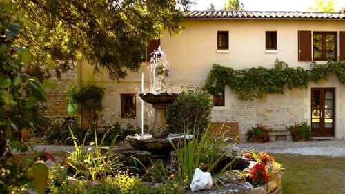 Gîte de charme au cœur de la campagne Poitou-Charentaises
