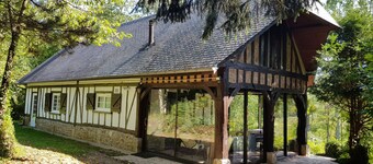 Encantadora casa de Normandía del siglo XVIII junto al río a 150 km de París