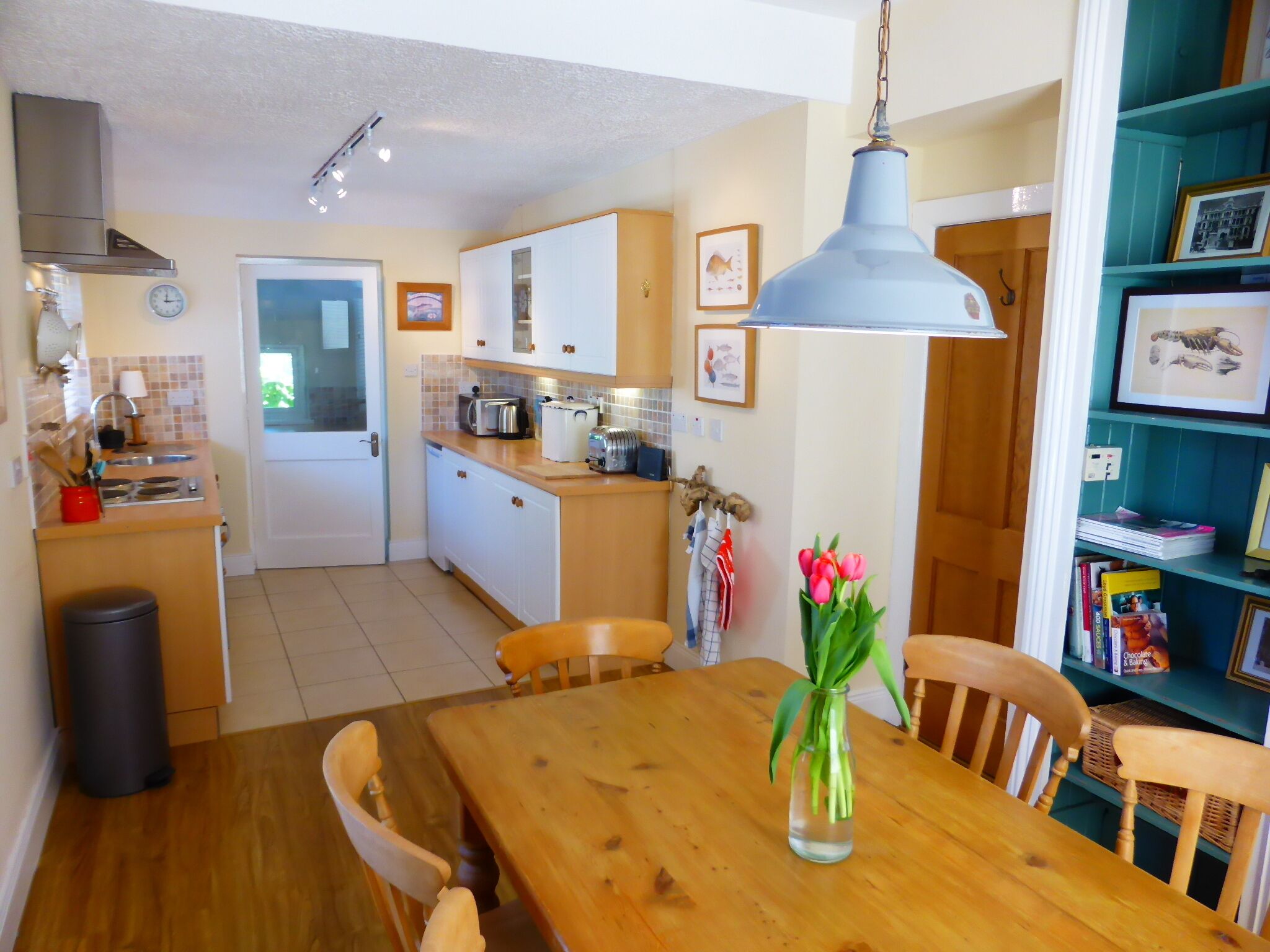 Crayfish Cottage 2 mins to beach!  2023 stays booking now.