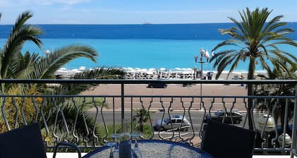 Promenade des Anglais Nice sea view 2 bed lux city apt balcony free Wifi